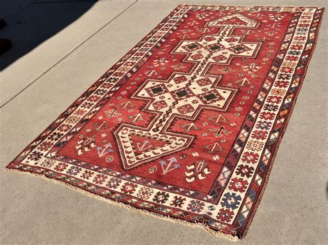 Persian Shirazi Tribal Arrow And Shield Medallion Rug Ft In By