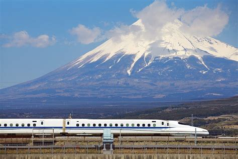 21 Top Tourist Attractions in Japan | PlanetWare