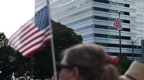 South Carolina House Approves Bill Removing Confederate Flag