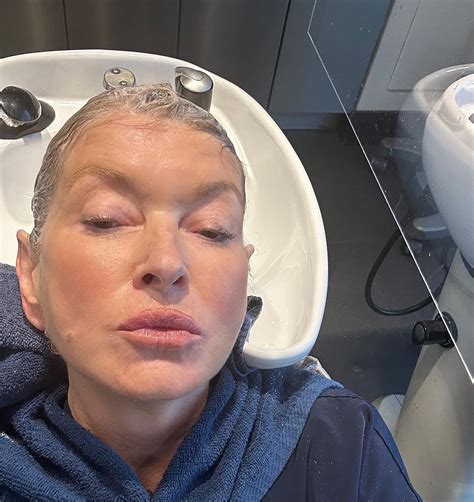 Martha Stewart, 81, shares 'unfiltered' selfies with 'no facelift'