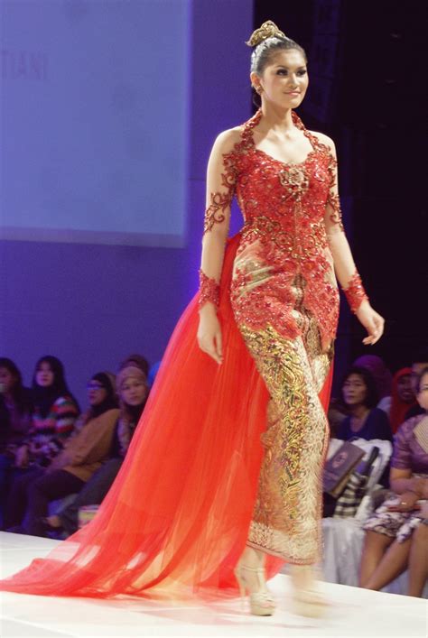 Indahrp Jogja Fashion Week Day 3 Avantgarde And Kebaya