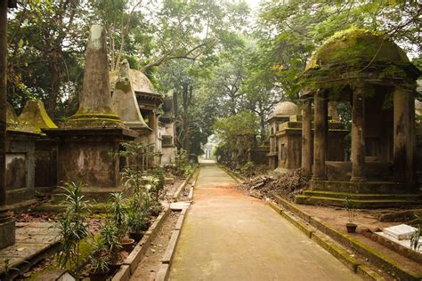 10 Most Haunted Places In Kolkata To Give You Goosebumps Even In