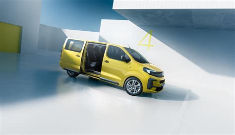 Opel Vivaro Cargo Veicoli Commerciali Industriali E