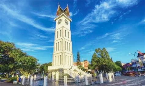 Hadiah Ratu Belanda Dan Dibangun Tanpa Besi Penyangga Jam Gadang Kini