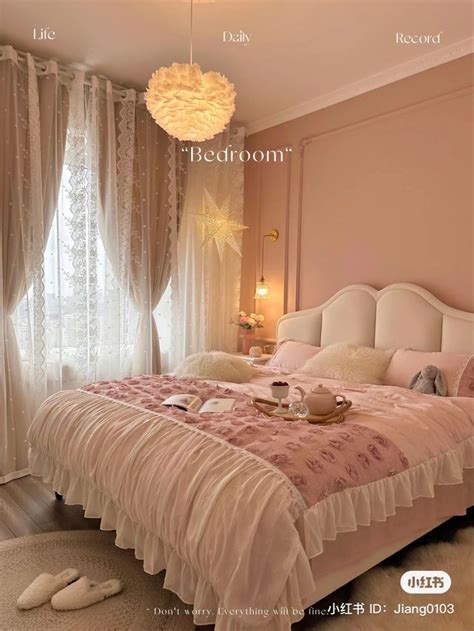 Coquette Bedroom Idea En D Coration Chambre Mobilier Decoration