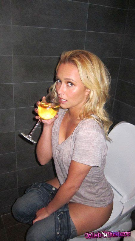 Hayden Panettiere Nude Cell Phone Pics Leaked