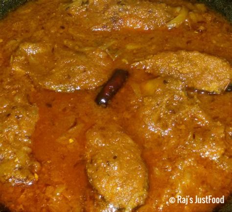 Easy Recipe Of Rohu Kalia Rui Kalia Rohu Fish Curry Rajs Justfood