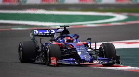 Daniil Kvyat Scuderia Toro Rosso Fia Formula World Championship