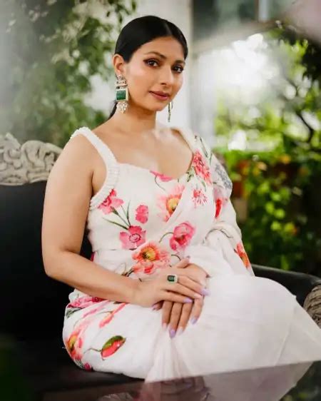 Tanishaa Mukerji Top Hot Pics And Photo