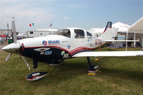 Lancair Columbia 400 N731ea Oshkosh Wisconsin July 27 Flickr