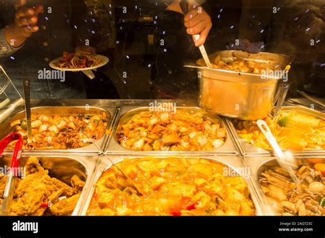 Chinese Buffet Hi Res Stock Photography And Images Alamy