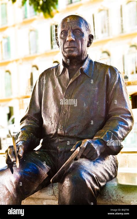 Statua Di Bronzo Di Pablo Picasso Da Francisco Lopez In Plaza De