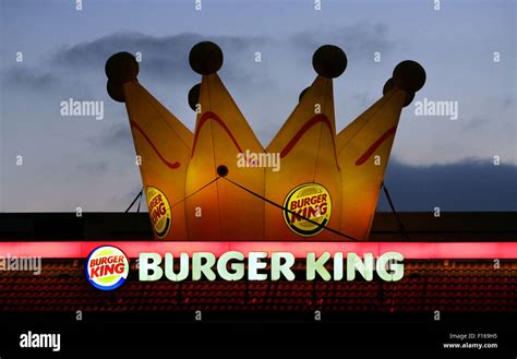 Burger king crown hi-res stock photography and images - Alamy