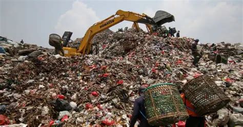 Volume Sampah Di Banda Aceh Meningkat Persen Selama Ramadan