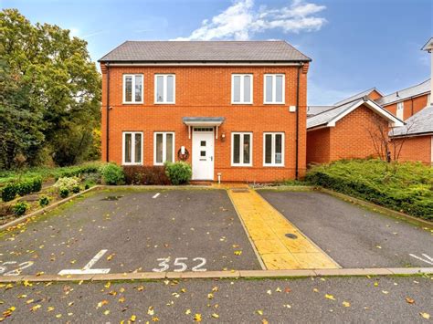 3 Bed Detached House For Sale In William Heelas Way Wokingham