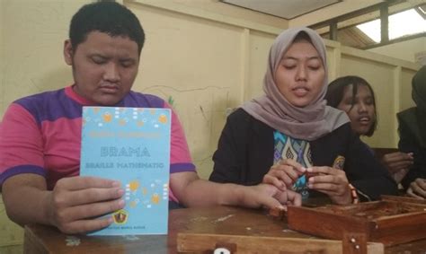 Empat Mahasiswa UMK Ciptakan Alat Peraga Braille Matematika JATENGPOS