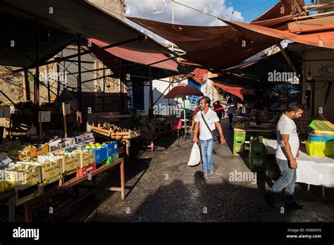 Italy Sicily Palermo Ballarò market Stock Photo Alamy