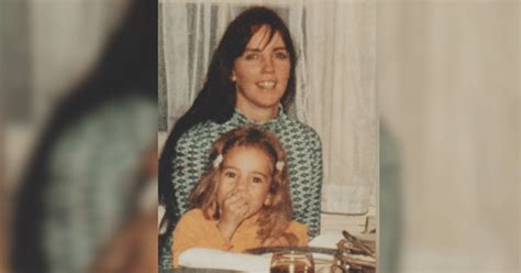 Mariah Carey Reveals Mother and Sister Both Died on the Same Day