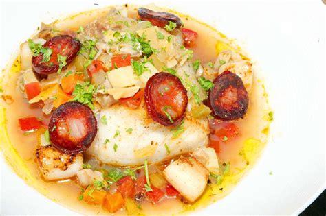 Manhattan Clam Chowder With Hake And Chorizo Recipe Nyt Cooking