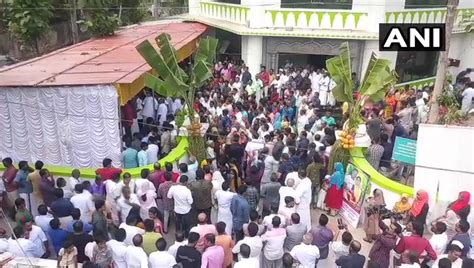 Kerala Mosque Hosts Hindu Wedding Twitter Hails Gods Own Country