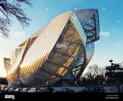 Louis Vuitton Foundation The Art And Culture Museum In Paris France Beautiful Glass