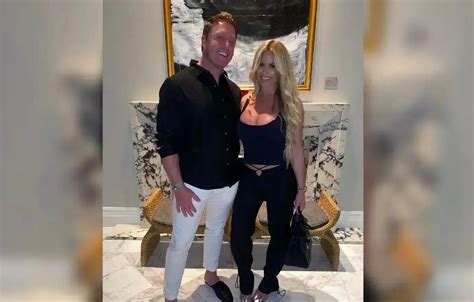 Kim Zolciak Officially Adds Married Name Back To Instagram Profile