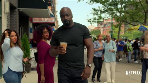 Marvel S Luke Cage Netflix Zeigt Den Ersten Trailer Zu Staffel 2