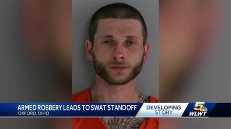 Police 2 Robbery Suspects Arrested After Swat Standoff In Oxford Youtube