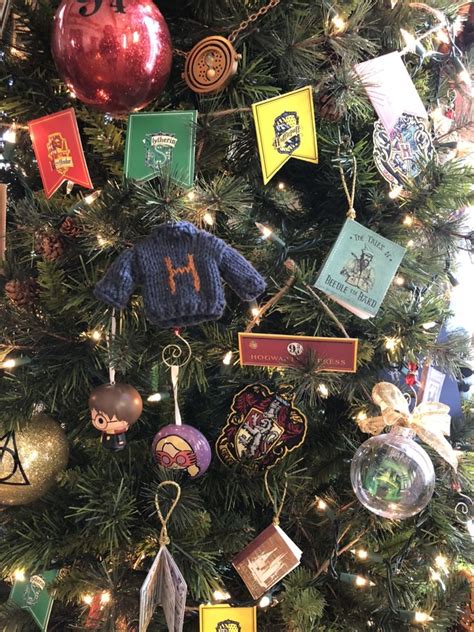 Pin By Lindsey Mckenna On Harry Potter In Harry Potter Christmas