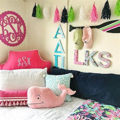 60 Stunning And Cute Dorm Room Decorating Ideas Page 59 Of 59