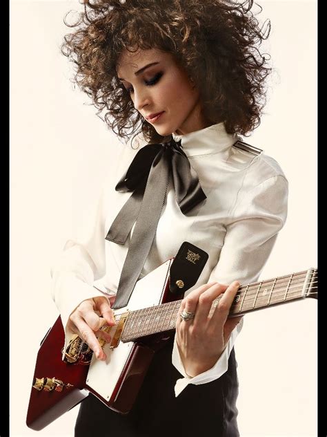 St Vincent St Vincent Annie Clark Saint Vincent Female Guitarist