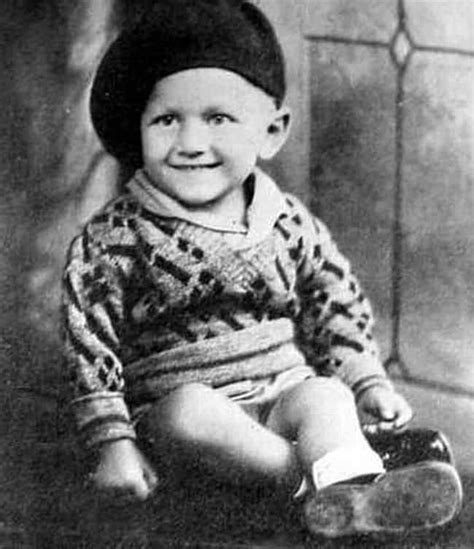 30 Photos Of Mickey Rooney When He Was Young