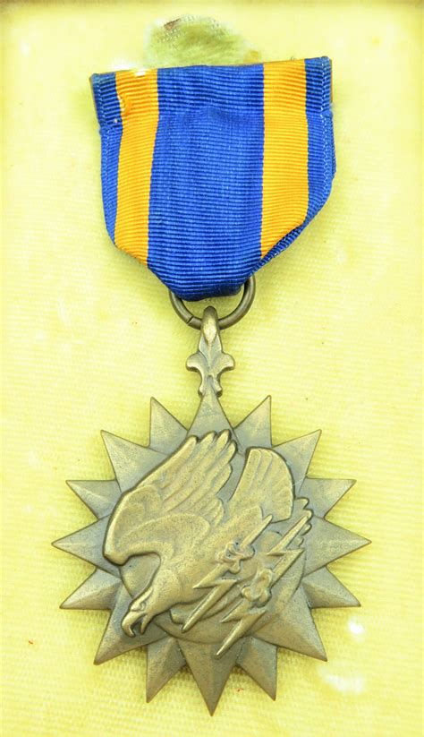 Wwii British Made Aerial Gunner Wings Early Air Medal Group Old