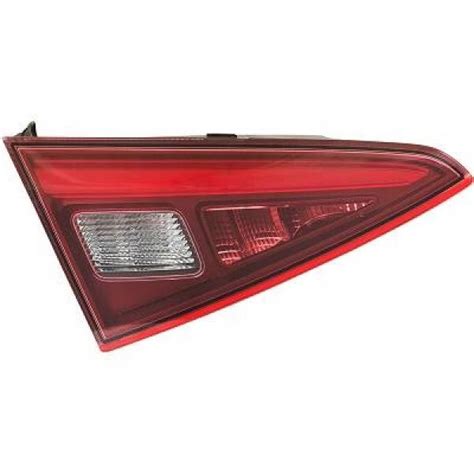 Lampa tylna wewnętrzna Lewa Alfa Romeo Giulia LED 16 20 Magneti Marelli