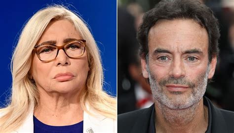 Domenica In Mara Venier Commossa Dal Racconto Di Anthony Delon