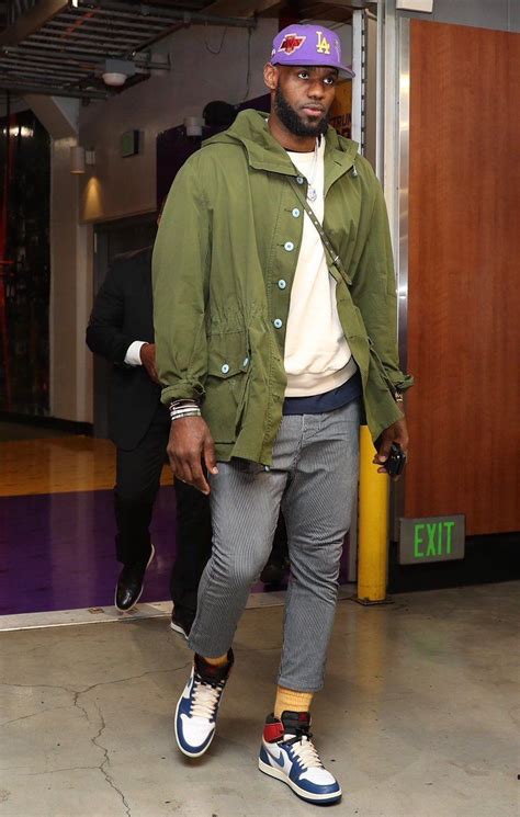 Celebrity Sneaker Stalker Nice Kicks Estilos De Rua Para Homens