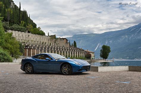 Le Nuove Ferrari F12 Berlinetta E 488 Spider Scelgono Il Lago Di Garda