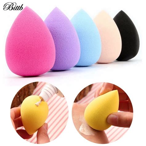 Bittb 50pcs Wholesale Makeup Sponge Facial Beauty Powder Cosmetic Puff Soft Waterdrop Foundation