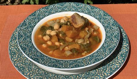 Receta de potaje de garbanzos con calabaza roteña y acelgas