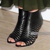 Lizzy Caplan Nude OnlyFans Leaks Fappening Page 3 FappeningBook