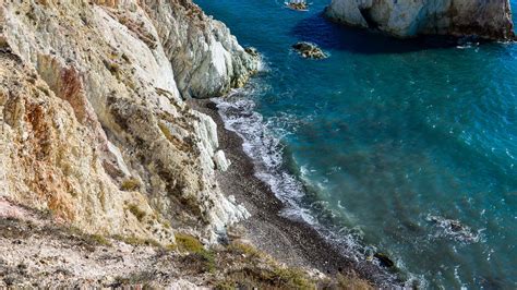 White Beach - Santorini - santorini-more.com