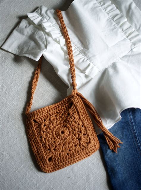 Small Crochet Crossbody Bag Pattern