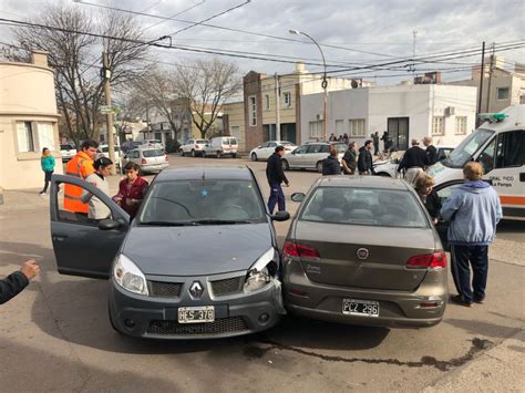 Tres Autos Y Una Moto Involucrados En Un Accidente Infopico