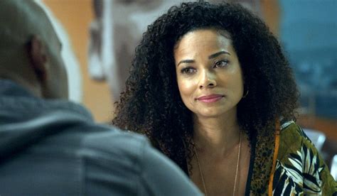 Why Is Rochelle Aytes Leaving Swat What Happened To Nichelle Carmichael