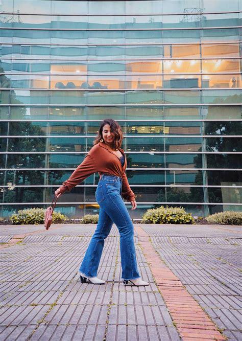 Bootcut Jeans Are Back! (+ The Best Shoes & Boots To Wear With Them