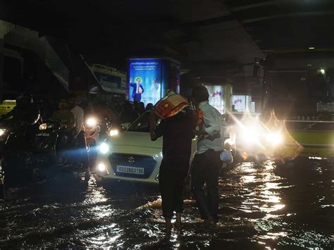 Photos Heavy Traffic Water Logging As Rains Hit Hyderabad