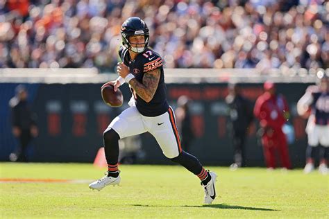 Rookie Tyson Bagent Leads Bears On TD Drive Vs Raiders