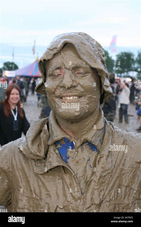 Mud Muddy Rain Rainy Hi Res Stock Photography And Images Alamy