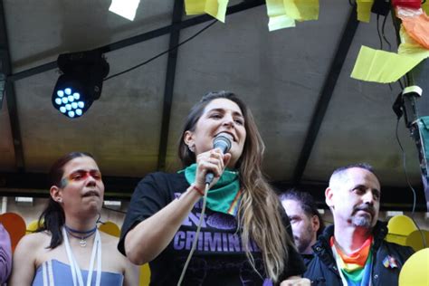 Marcha del Orgullo Manuela Castañeira en el acto del Nuevo MAS el Ya