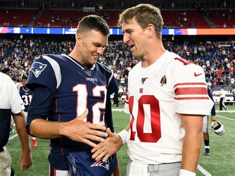 Eli Manning Trolls Tom Brady - Athlon Sports